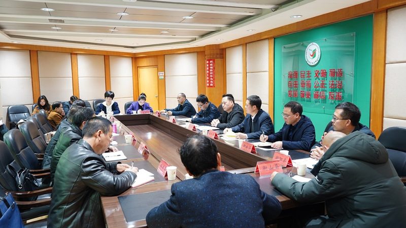 重庆成人教育学历落户政策解读：如何把握落户机会**